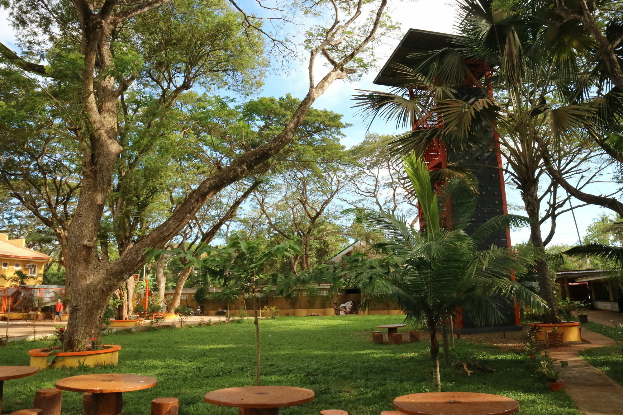 Reddoorz Premium @ Gabinete Road Palawan Hotel Puerto Princesa Exterior photo