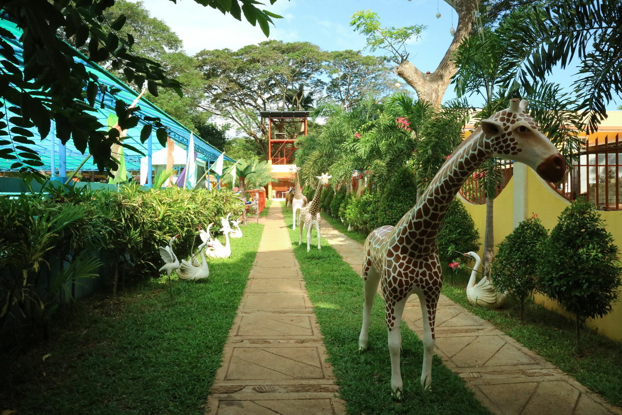 Reddoorz Premium @ Gabinete Road Palawan Hotel Puerto Princesa Exterior photo