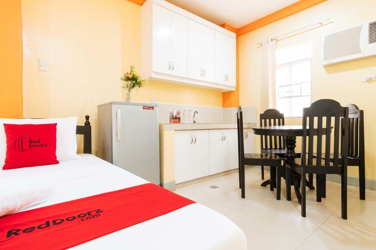 Reddoorz Premium @ Gabinete Road Palawan Hotel Puerto Princesa Exterior photo